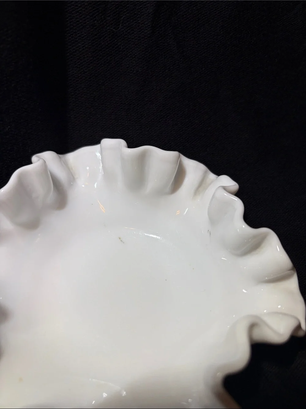 Vintage Fenton Milk Glass Hobnail Bowl With Ruffled Edge ashtray